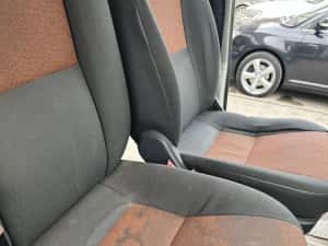 Curatare tapiterie auto ,covoare si canapele — miniatura 5