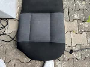 Curatare tapiterie auto ,covoare si canapele — miniatura 10