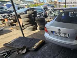 Suport maner deschidere din exterior usa fata stanga 380837207 Volksw — miniatura 8