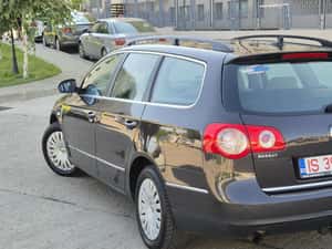 Volkswagen Passat B6 Break 2009 – confort, spațiu și fiabilitate — miniatura 4