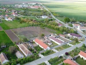 Gospodarie de vanzare in Giulvaz, judetul Timis — miniatura 2