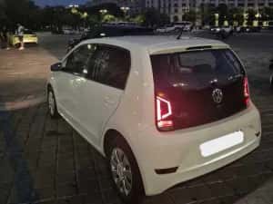 Închiriere Auto București - Volkswagen Up | Rent a Car — miniatura 5