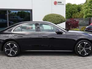 Mercedes-Benz E 300 de 4MATIC Avantgarde Advanced | Plug-in Hybrid Diesel — miniatura 3