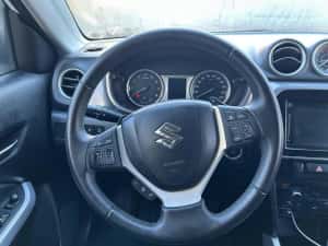 Suzuki Vitara 4x4 automată 1.6 benzină, euro 6, carte service la zi, accept test reprezentanță. — miniatura 3