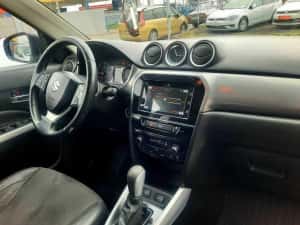 Suzuki Vitara 4x4 automată 1.6 benzină, euro 6, carte service la zi, accept test reprezentanță. — miniatura 9