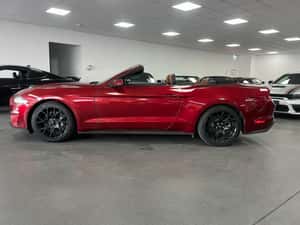 Ford Mustang Cabrio 2019 — miniatura 4