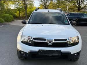 Dacia Duster Diesel 1.5 2011 Manuala - Informatii despre istoricul masinii