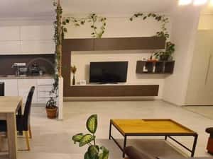 COMISION 0 Apartament 3 camere semidecomandat zona Sub Cetate — miniatura 3