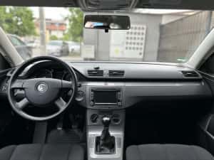 Volkswagen Passat 2009 2.0 TDI 140 CP Euro 5 — miniatura 6