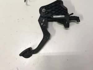 Pedala pompa conducta ambreiaj 1.9 2.0 Touran Jetta Octavia 2 Golf 5 — miniatura 1