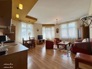 Apartament 2 camere | Centrul Istoric Brașov | Mobilat și utilat — miniatura 3
