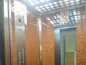 3 cam centrala proprie Parcul Botanic — miniatura 5