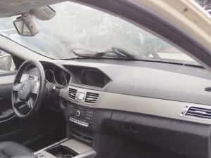 Plansa de bord / Kit plansa cu airbag centuri Mercedes E-Class w212 FL — miniatura 4
