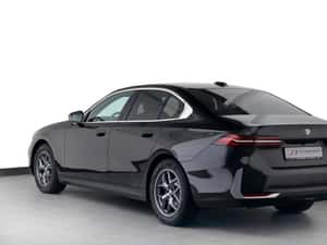 BMW 520i Limuzină 208 CP, cutie automată sport, tehnologie Mild-Hybrid 48V — miniatura 3