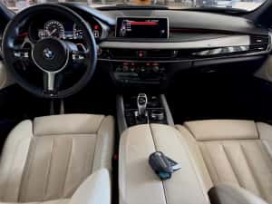 BMW X5 M50D — miniatura 9
