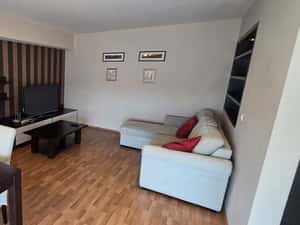 Ap 2 Camere Dec 60mp zona Aradului Armoniei 375 euro