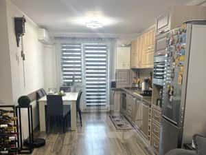 Apartament 3 camere, parcare subterana, zona Vivo — miniatura 5