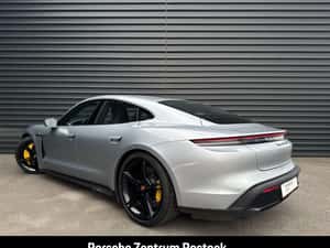 Porsche Taycan Berlină 2022 - Electric 761 cp — miniatura 6
