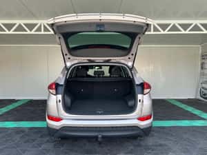 Hyundai Tucson 2016, 116 cp, Diesel, 11.650 EUR — miniatura 7