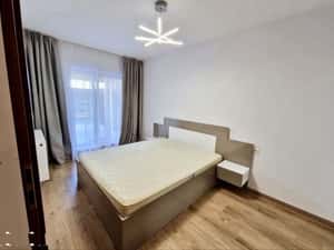 Inchiriez apartament 2 camere + gradina + parcare subterana — miniatura 3