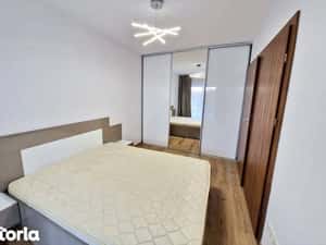 Inchiriez apartament 2 camere + gradina + parcare subterana — miniatura 4