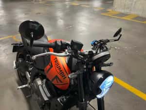 Triumph Trident 660 - Revizie la Triumph Bucuresti - Cu Accesorii — miniatura 3