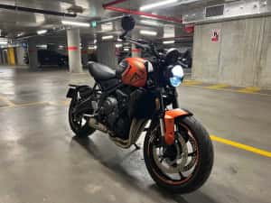 Triumph Trident 660 - Revizie la Triumph Bucuresti - Cu Accesorii — miniatura 9