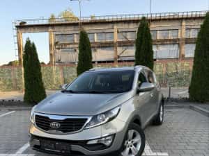 Kia Sportage 2.0 Crdi / 4x4 / Automat / Bi-xenon / Euro 5 — miniatura 10