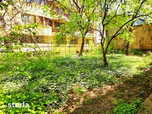 Apartament 3 camere parter in vila plus garsoniera demisol si curte. — miniatura 6