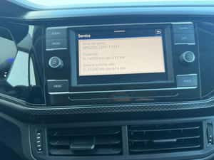 Volkswagen T-Cross 1.0 TSI Life 95 CP – SUV compact, benzină, modern și sigur — miniatura 6