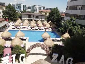 Apartament la malul marii/piscina/parcare — miniatura 1