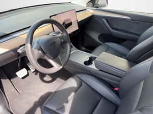 TESLA MODEL Y PERFORMANCE – 534 CP — miniatura 5