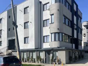Proprietar, apartament cu 2 camere, etaj 1 din 2, imobil nou, intabulat, in Bucium, la Plopii fara sot.