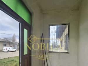 SUPER OFERTA DE PRET !!!! SPATIU COMERCIAL 483 mp utili IN ONESTI ZONA INDUSTRIALA CU 1000 MP TEREN — miniatura 6