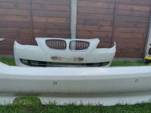 Bara fata, bara spate bmw Seria 5 2009