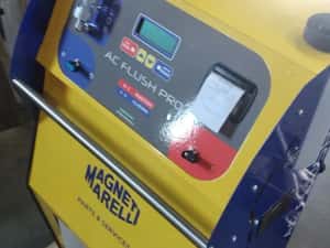 Incarcare SI SPALARE INSTALATIE aer conditionat AutoTractoare Combine — miniatura 6