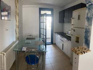 Apartament finisat, 3 camere, 2 bai, boxa, bloc VILA