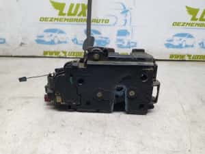 Broasca dreapta fata 3d1837016 Volkswagen Caddy 3 facelift (2010 - 2015) — miniatura 2