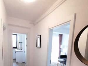 Proprietar, inchiriez garsoniera, zona Coresi, cu parcare — miniatura 2