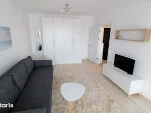 Proprietar, inchiriez garsoniera, zona Coresi, cu parcare — miniatura 6