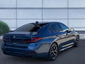 BMW M550 Berlină 530 cp, 46.471 km, 67.785 EUR — miniatura 3