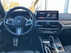 BMW M550 Berlină 530 cp, 46.471 km, 67.785 EUR — miniatura 5