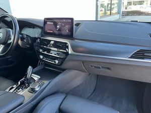 BMW M550 Berlină 530 cp, 46.471 km, 67.785 EUR — miniatura 7