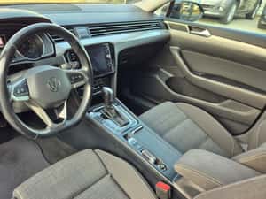 VOLKSWAGEN PASSAT Combi Automată — miniatura 5