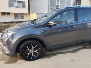 Vand schimb Toyota RAV4 hybrid 2017 4x4 garantie baterie led variante — miniatura 2