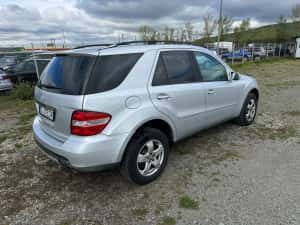 Mercedes-Benz ML — miniatura 3