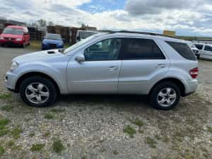 Mercedes-Benz ML — miniatura 5