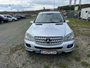 Mercedes-Benz ML — miniatura 7