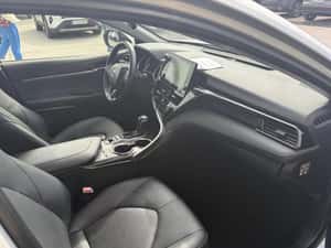 Toyota Camry Dynamic 2.5 Hybrid 218 Cp — miniatura 4