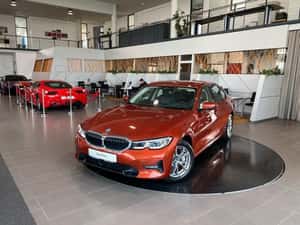 BMW 330 Hibrid 2021, 55.539 km - second hand — miniatura 3